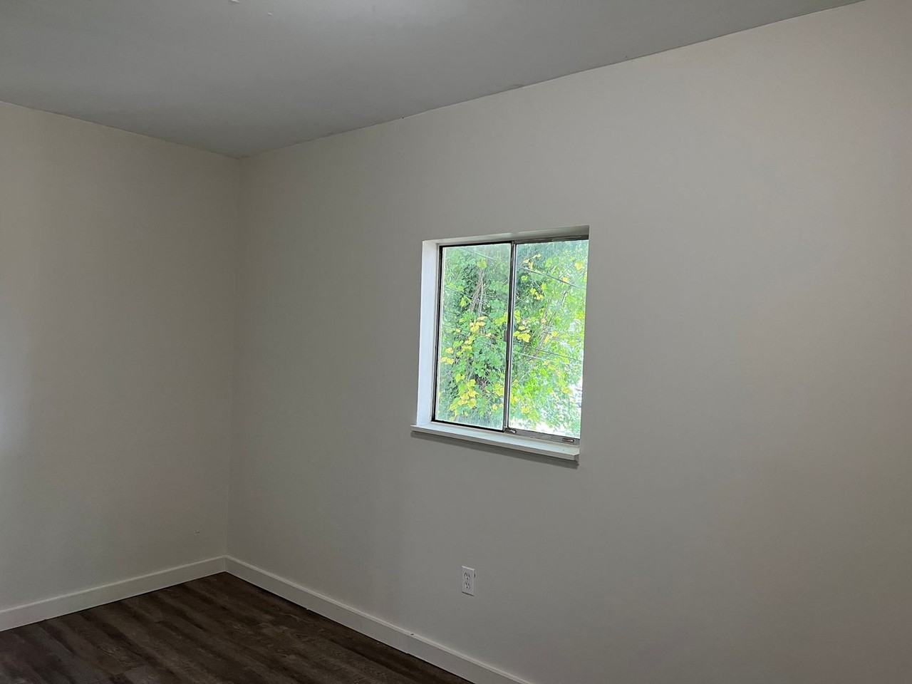 609 Hospital Way - Photo 5 of 9