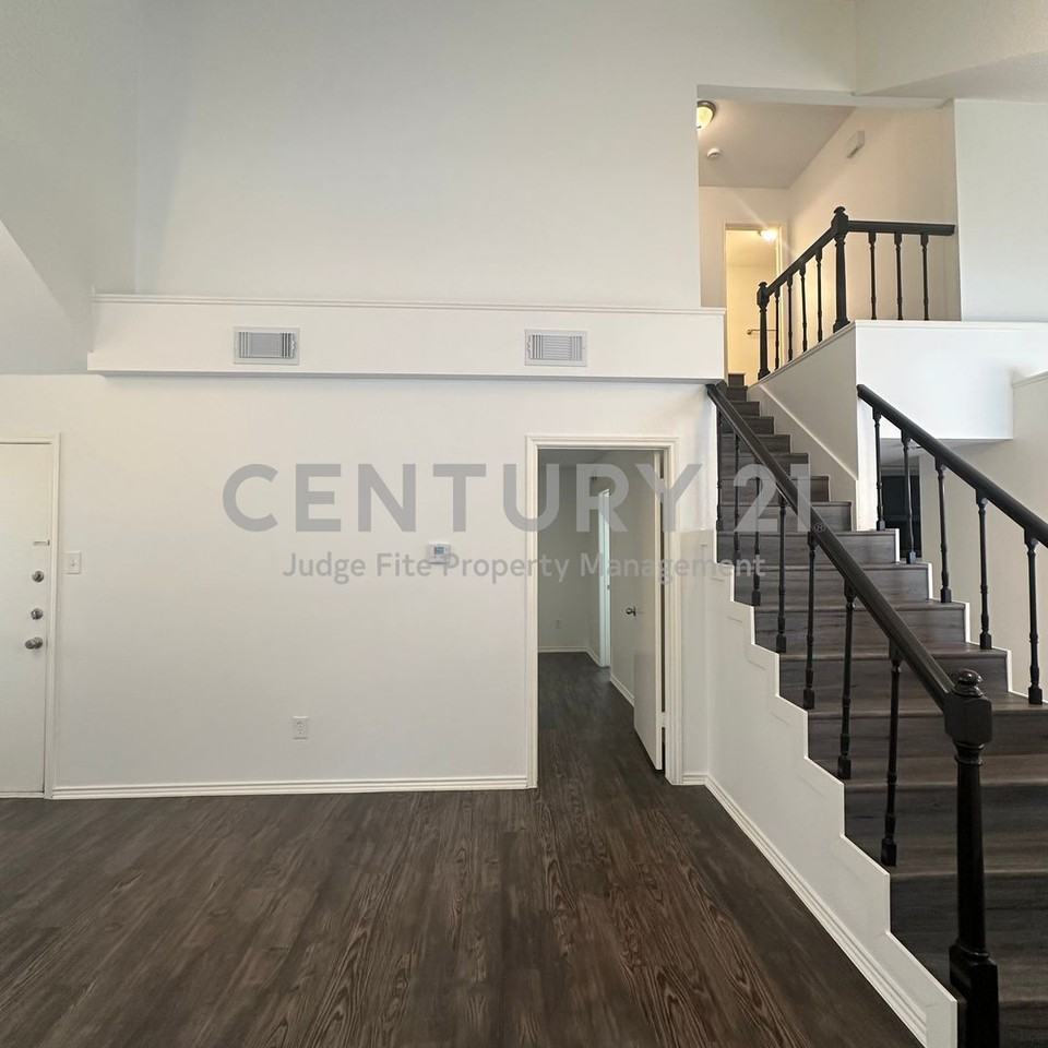 449 Harris Dr #101J - Photo 2 of 21