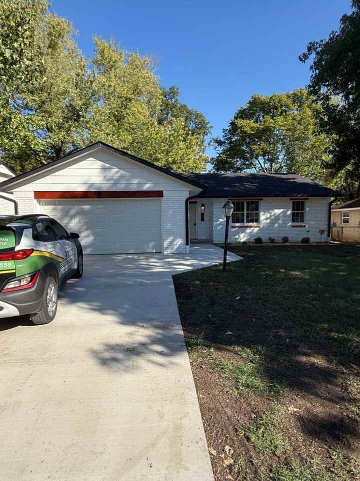 118 W Ithica Pl - Photo 2 of 50