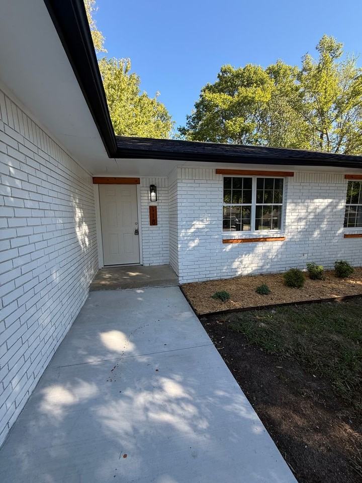 118 W Ithica Pl - Photo 5 of 50