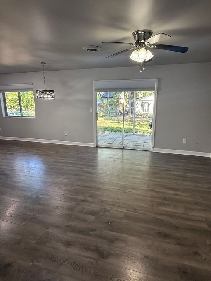 118 W Ithica Pl - Photo 6 of 50