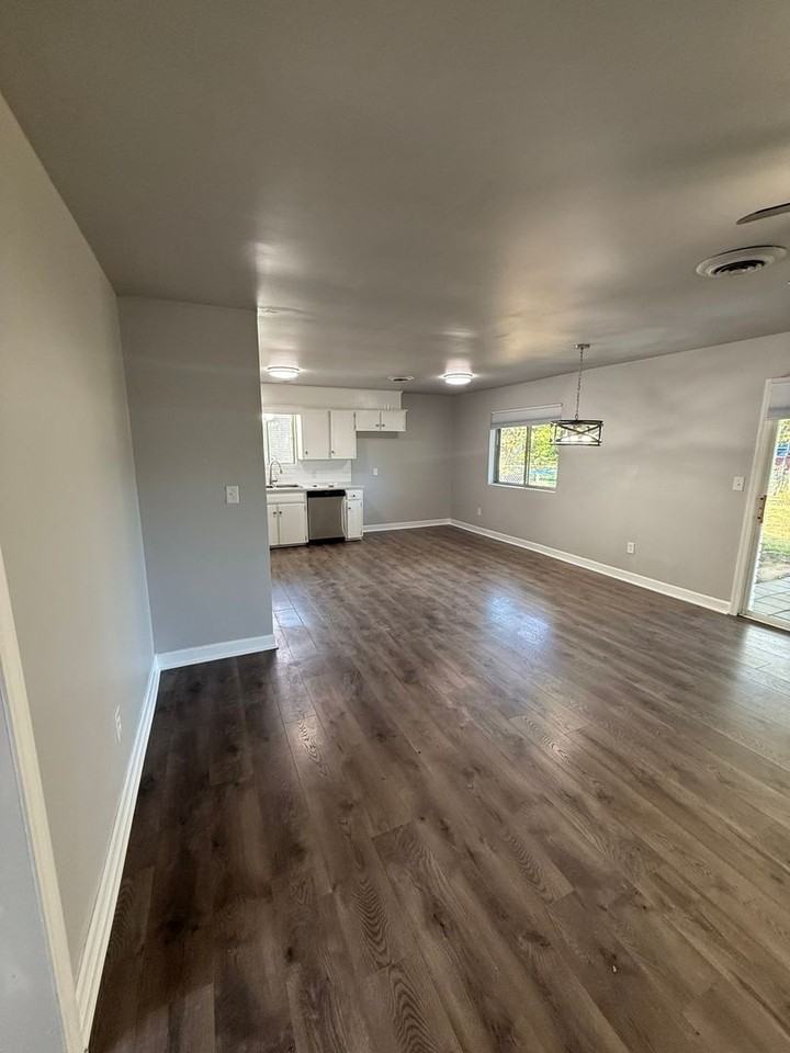 118 W Ithica Pl - Photo 7 of 50