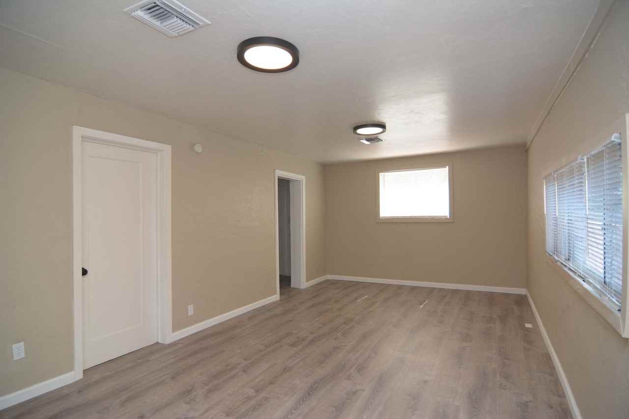 3310 E Bellevue St #1 - Photo 4 of 15