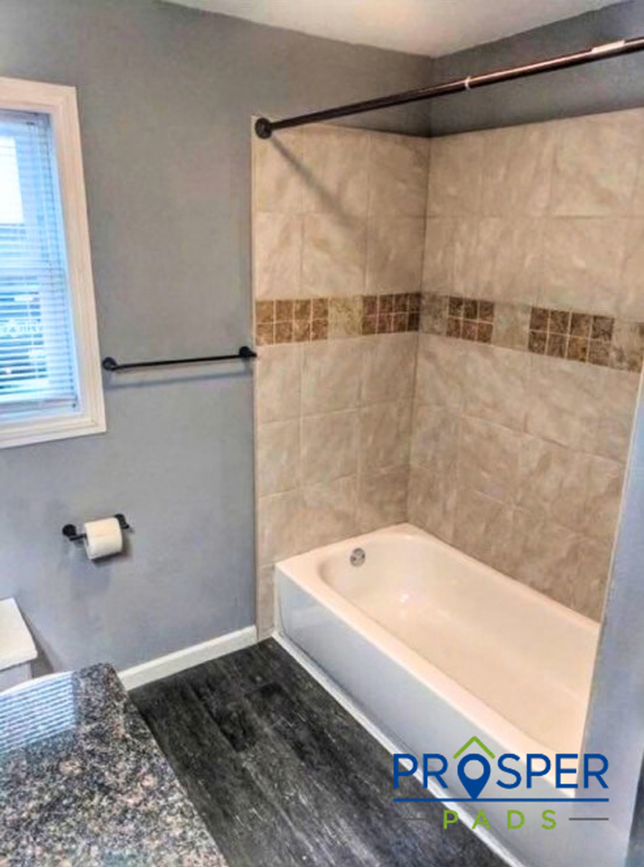 114 Delmar St - Photo 5 of 7