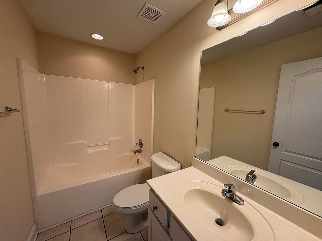 170 Mandy Dr - Photo 7 of 15
