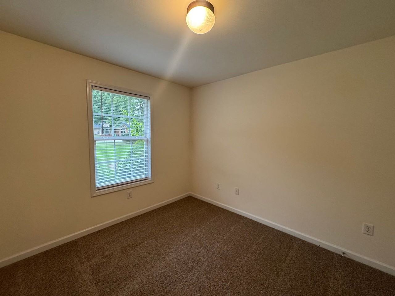 100 Pine Bark Ln - Photo 6 of 18