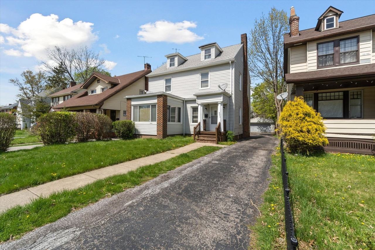 3361 Beechwood Ave - Photo 2 of 25