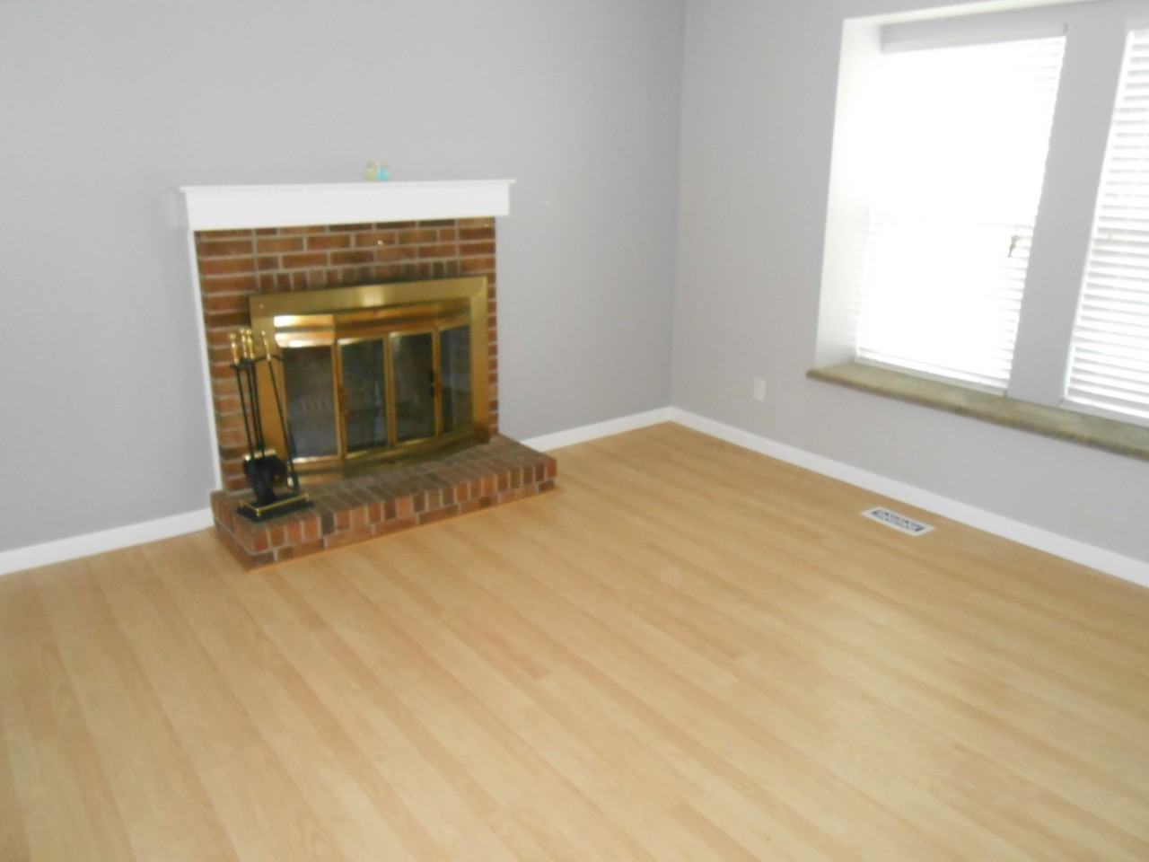 903 Banyan Ct - Photo 7 of 14