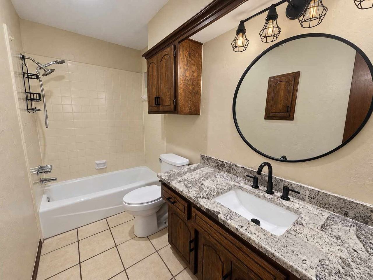 10204 Exter Ave - Photo 7 of 15