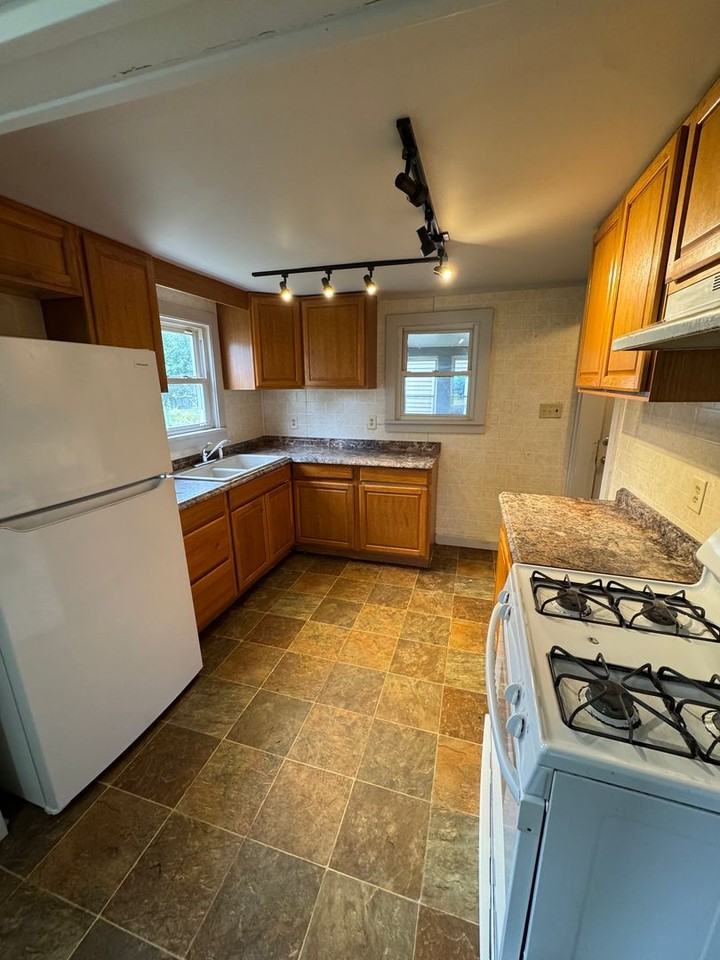 3808 Eastway Dr - Photo 3 of 8