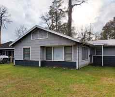 featured image of 4295 Galveston St