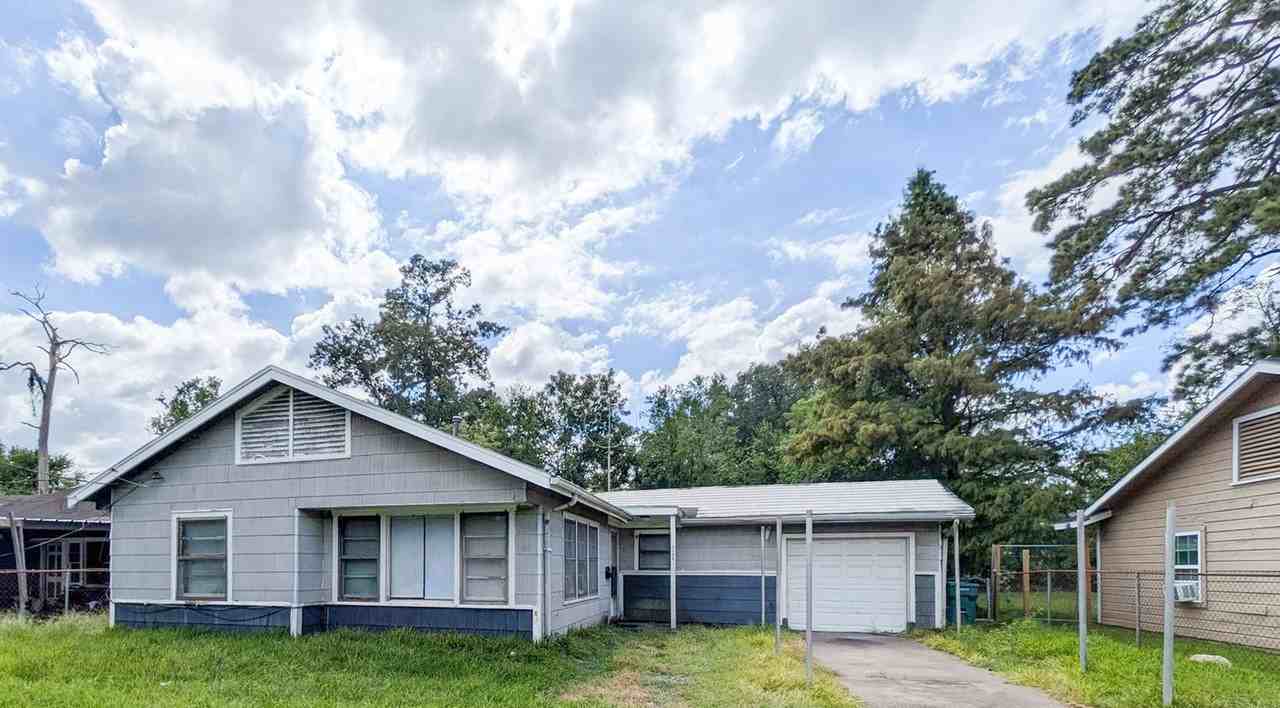 4295 Galveston St - Photo 2 of 11