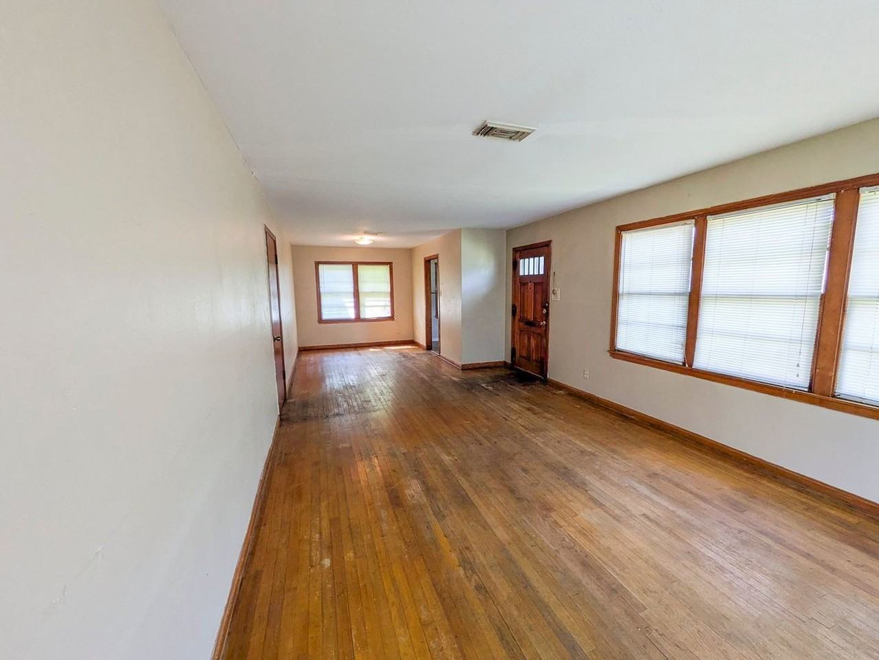 4295 Galveston St - Photo 3 of 11