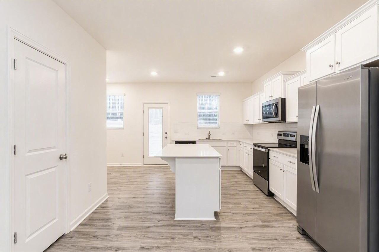 455 Kincaid Rd - Photo 7 of 28