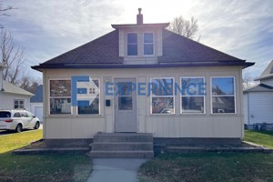 featured image of 805 E 4th Ave