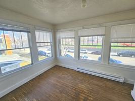 featured image of 1115 W Washington St