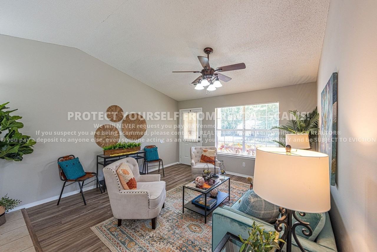 3206 W Oakfield St - Photo 6 of 17