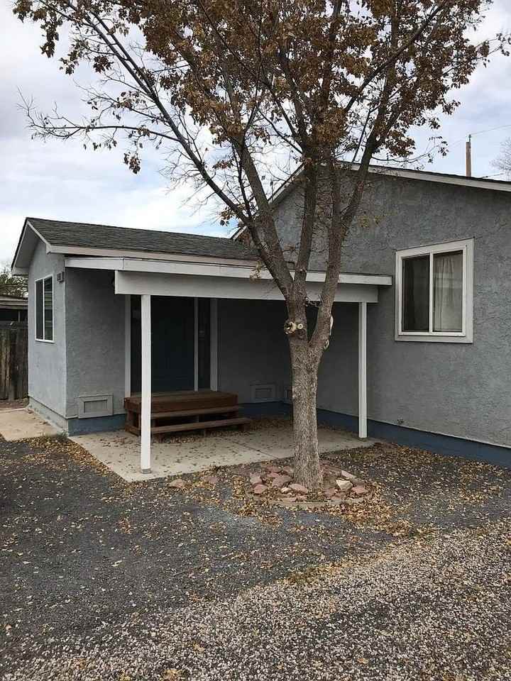 1613 W 18th St - Photo 5 of 21
