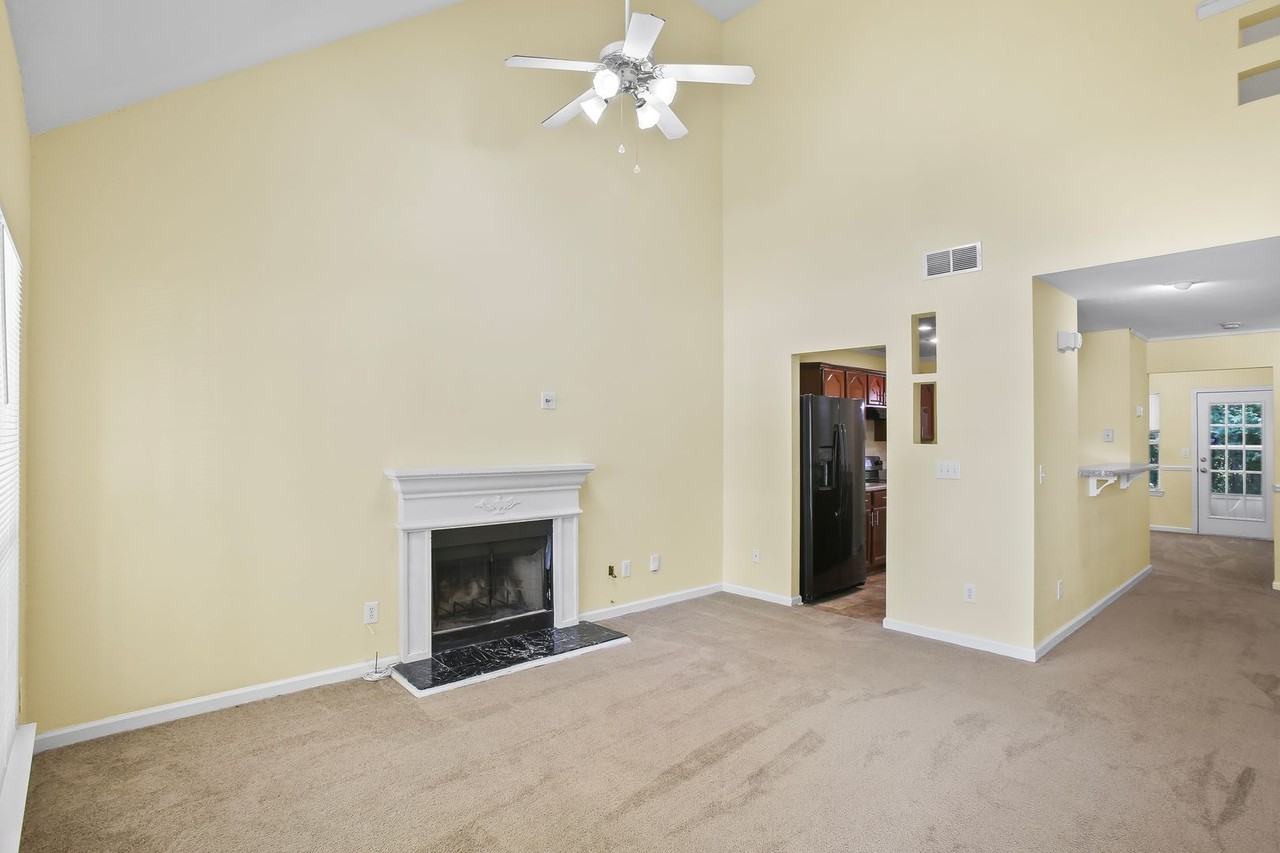 4633 Ravenwood Loop - Photo 2 of 26