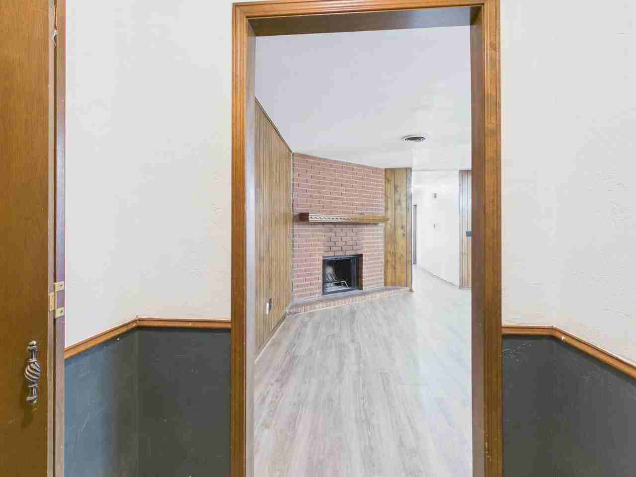 4216 Ridgecrest Cir - Photo 4 of 27
