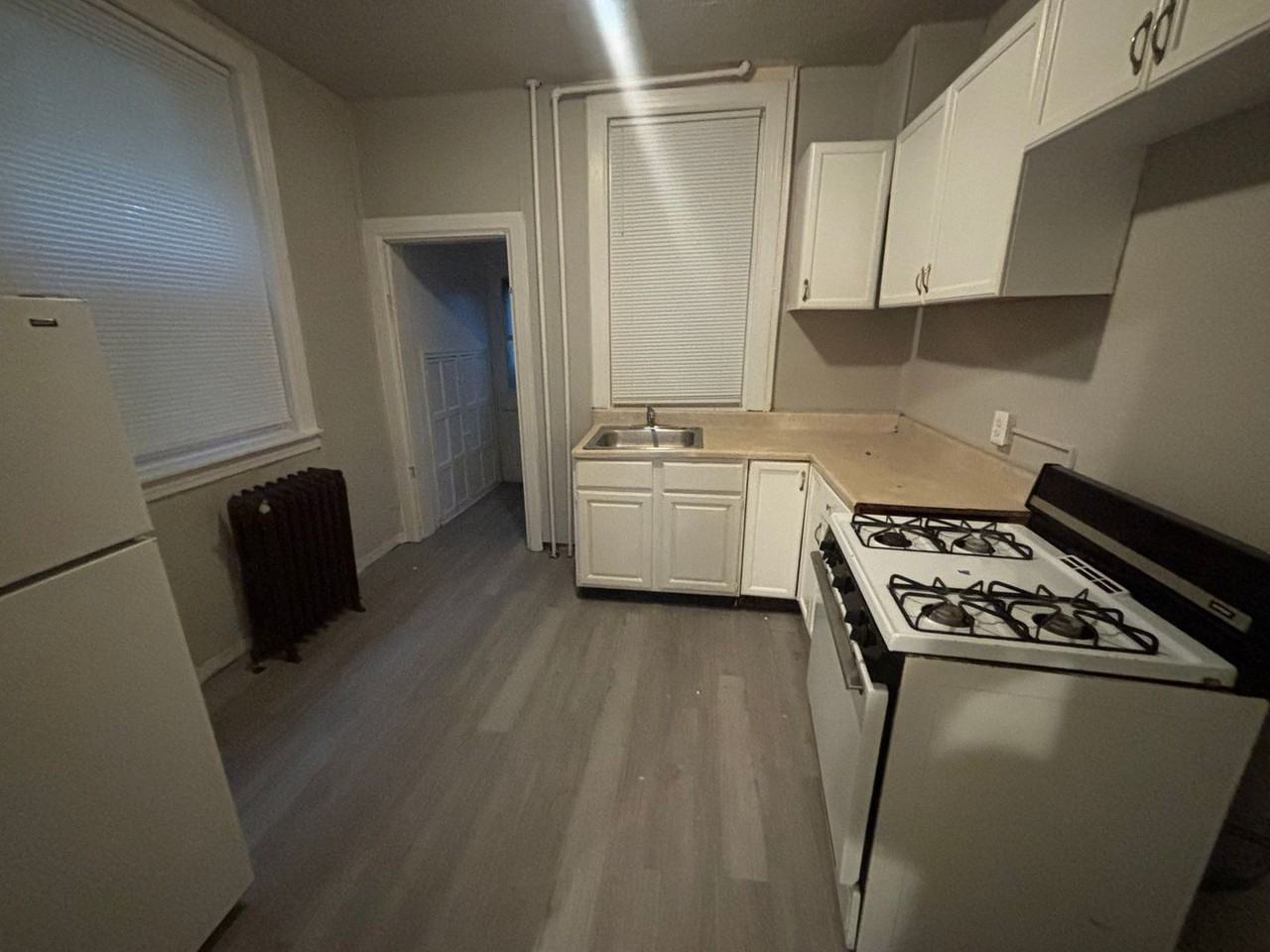 2836 N 23rd St - Photo 3 of 9