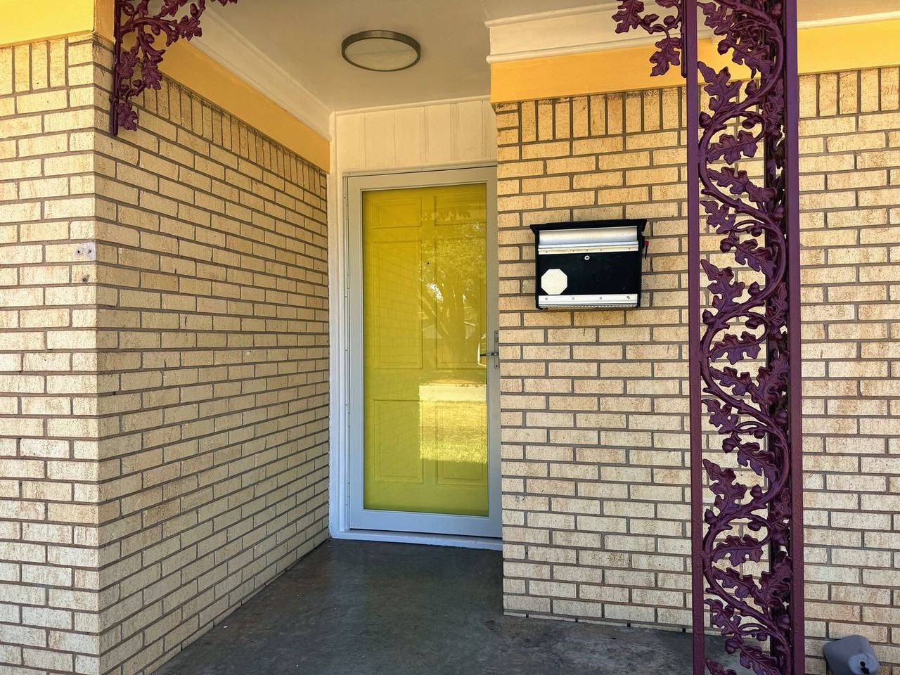 4513 Wynnwood Dr - Photo 3 of 47