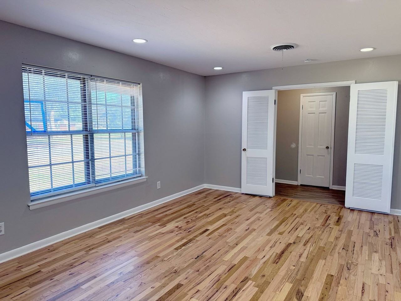 4513 Wynnwood Dr - Photo 6 of 47