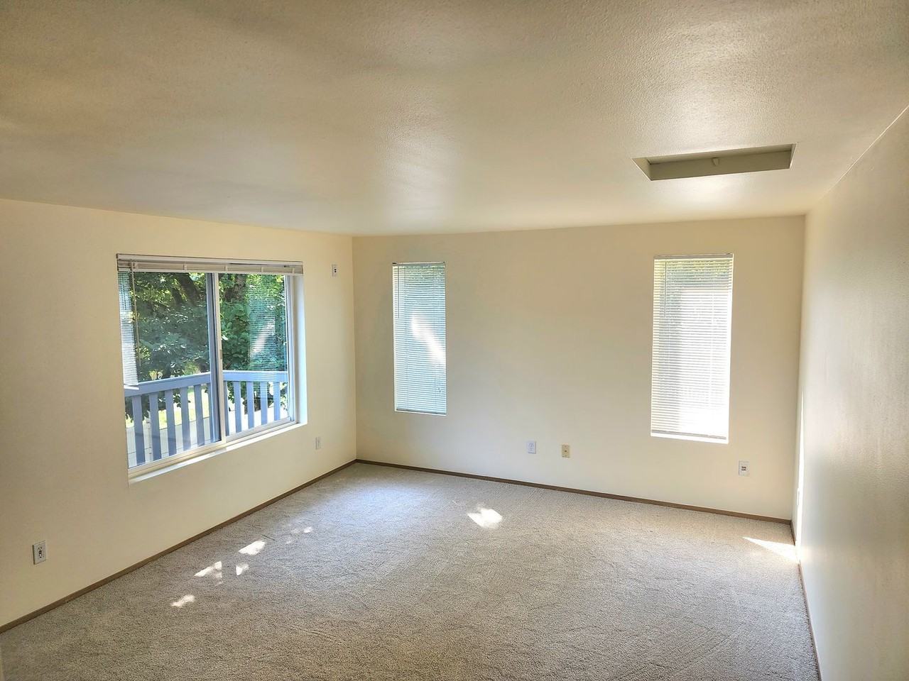 2426 Callow Rd - Photo 7 of 22