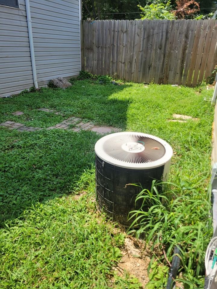 2302 Griffiths Ave - Photo 2 of 14
