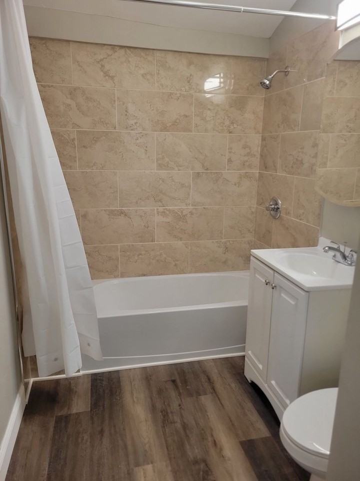 2302 Griffiths Ave - Photo 3 of 14