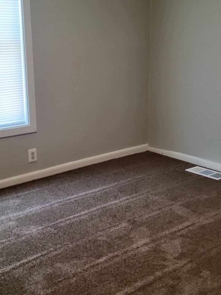 2302 Griffiths Ave - Photo 7 of 14