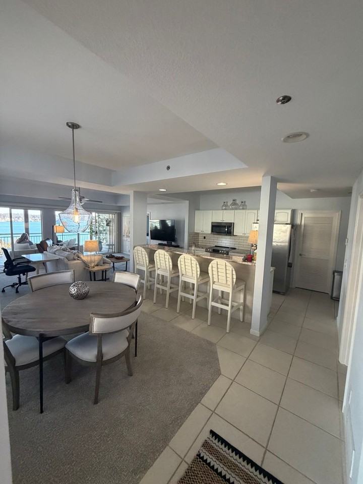 372 W Palisades Condo Dr #372 - Photo 3 of 22