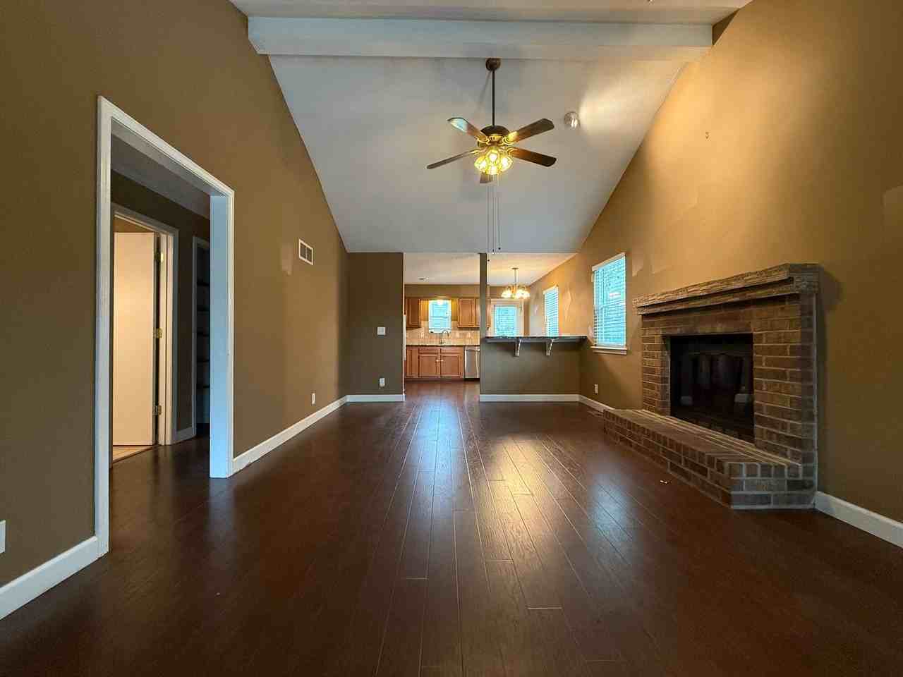 134 N Saxony Dr - Photo 6 of 23