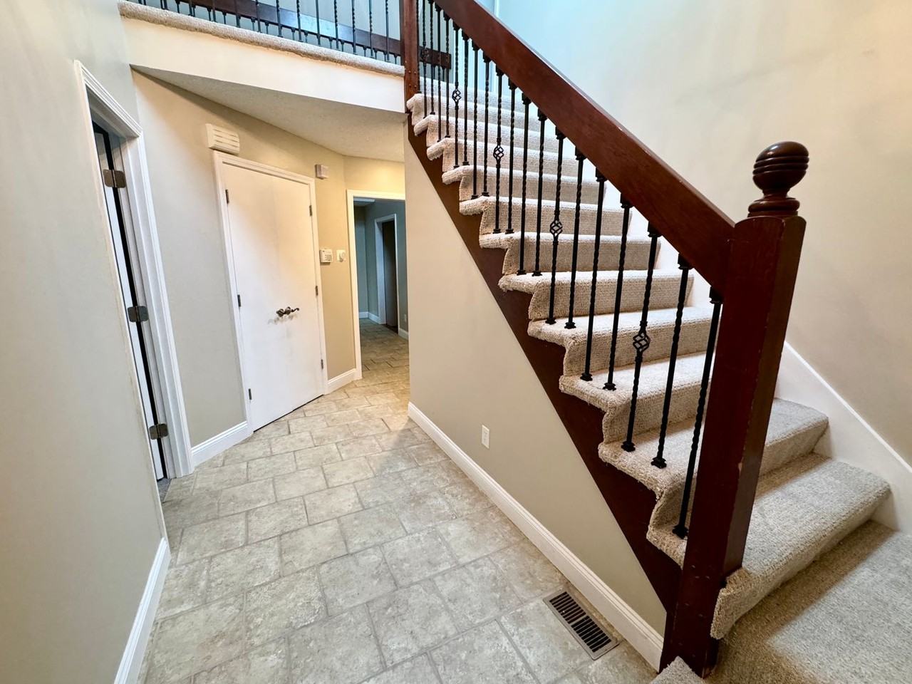 3710 Ne Stanton St - Photo 3 of 30