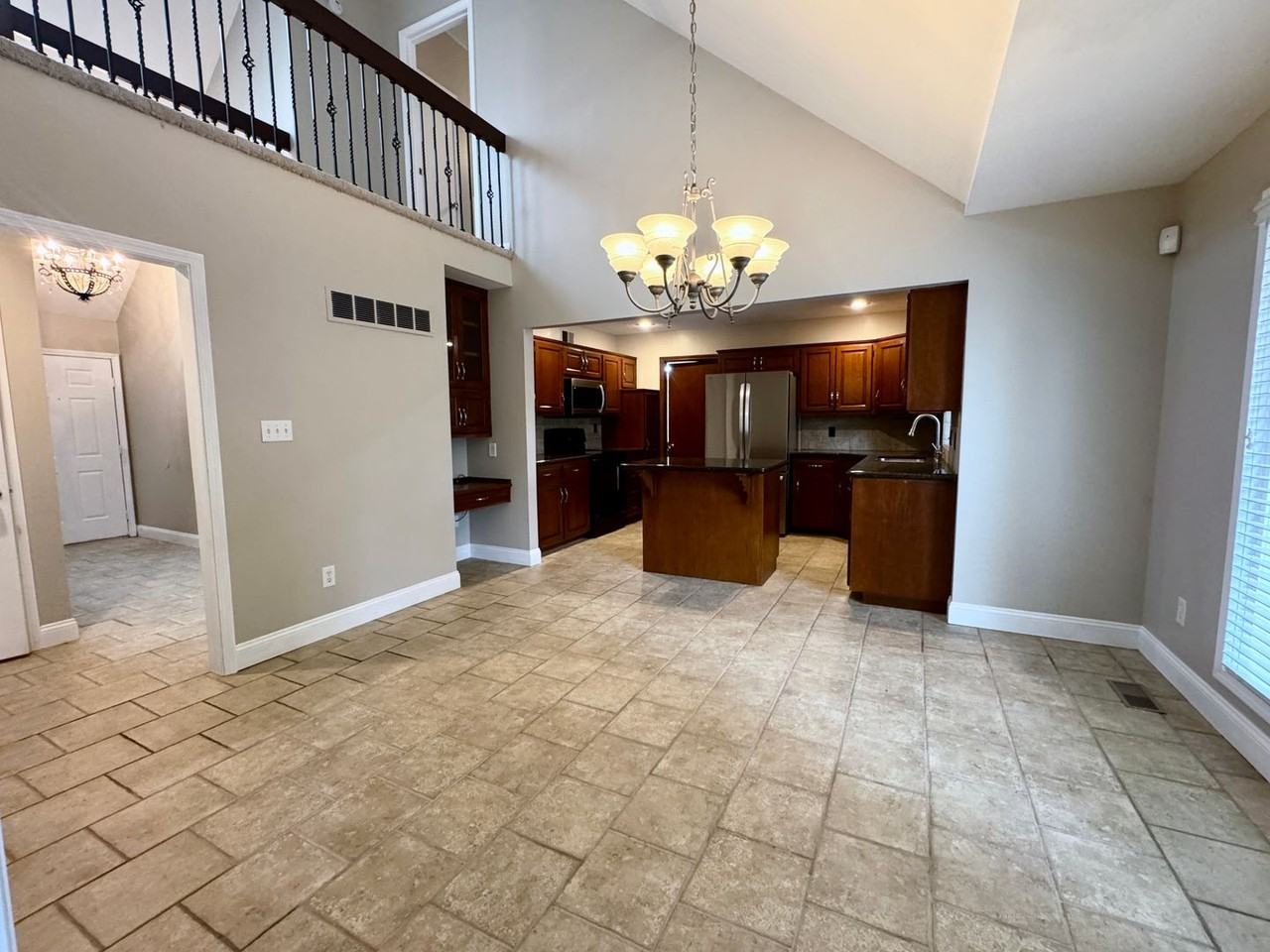 3710 Ne Stanton St - Photo 6 of 30