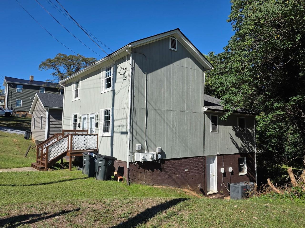 816 Taylor St - Photo 2 of 14