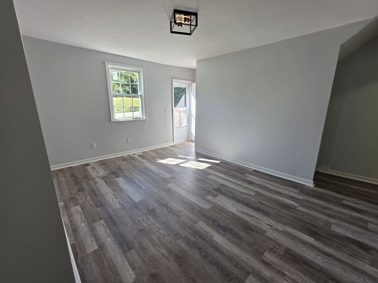 816 Taylor St - Photo 3 of 14