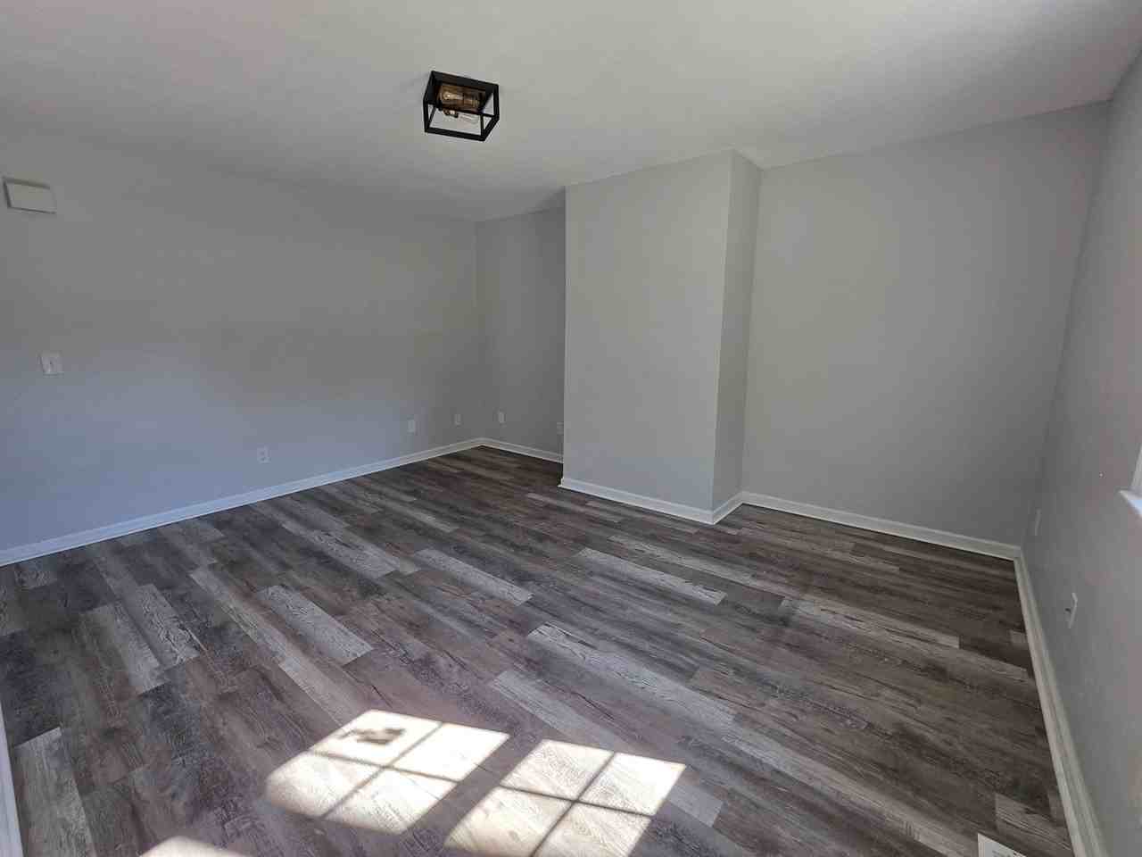 816 Taylor St - Photo 4 of 14