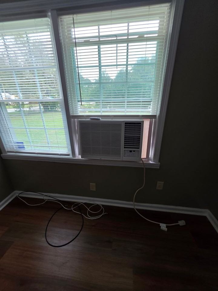 1428 Tradd Ct - Photo 4 of 26