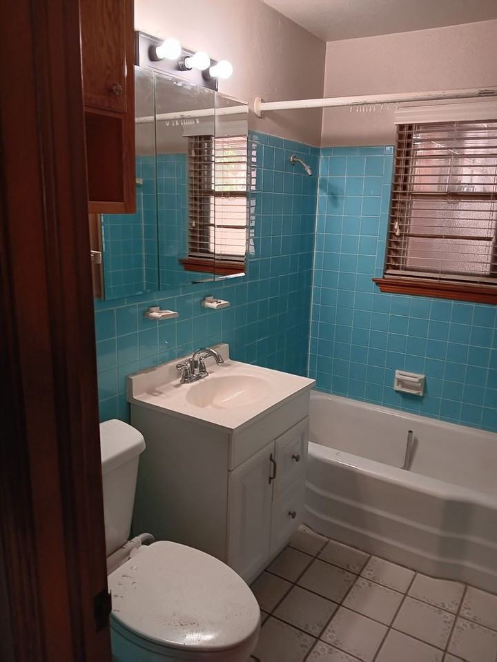 1107 Sw 42nd St - Photo 7 of 10