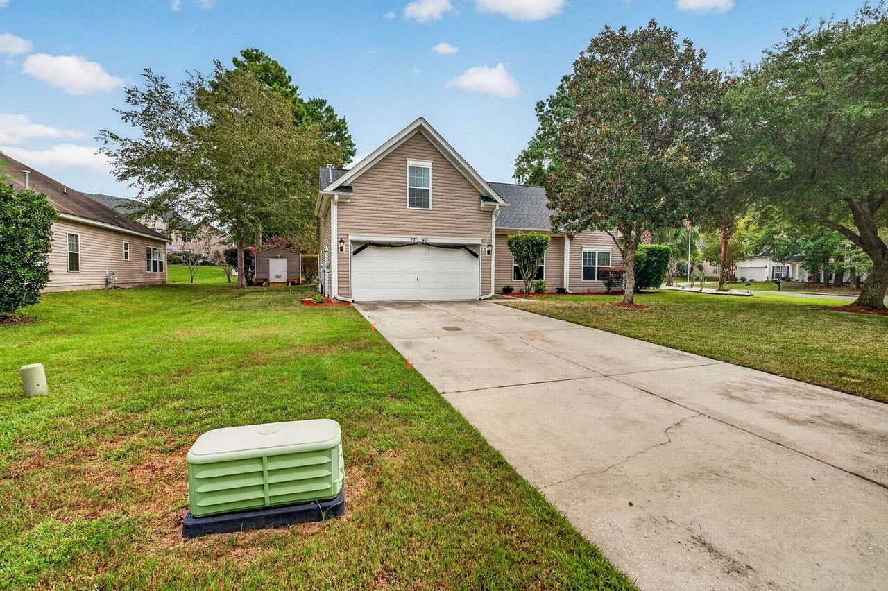 7549 Hawks Cir - Photo 2 of 43