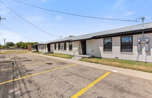 featured image of 4125 Compton Ln #G