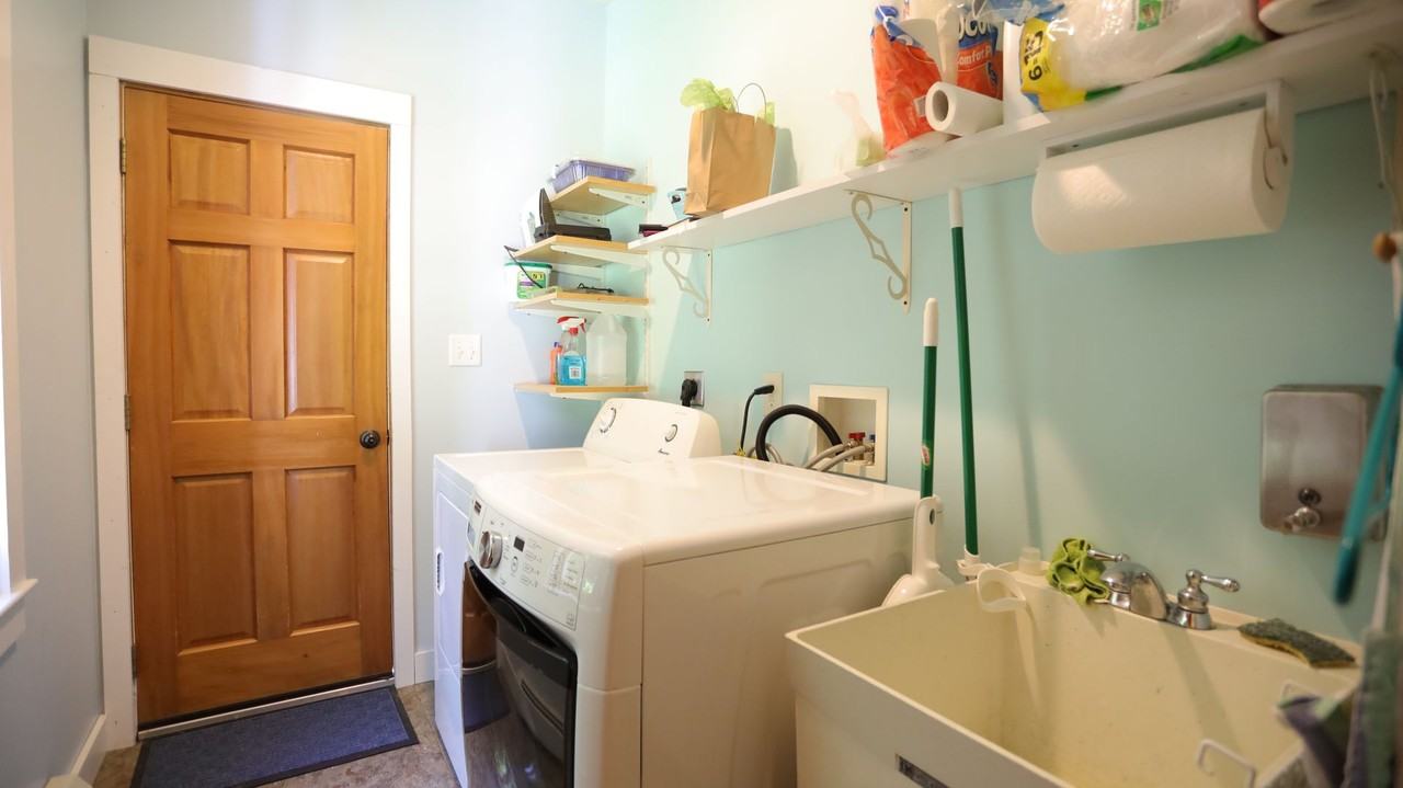 208 High Brook Rd - Photo 5 of 13