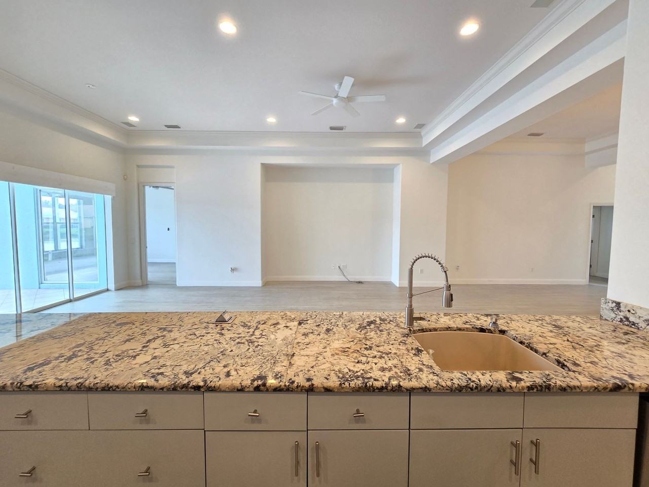4285 Miriana Way - Photo 7 of 29