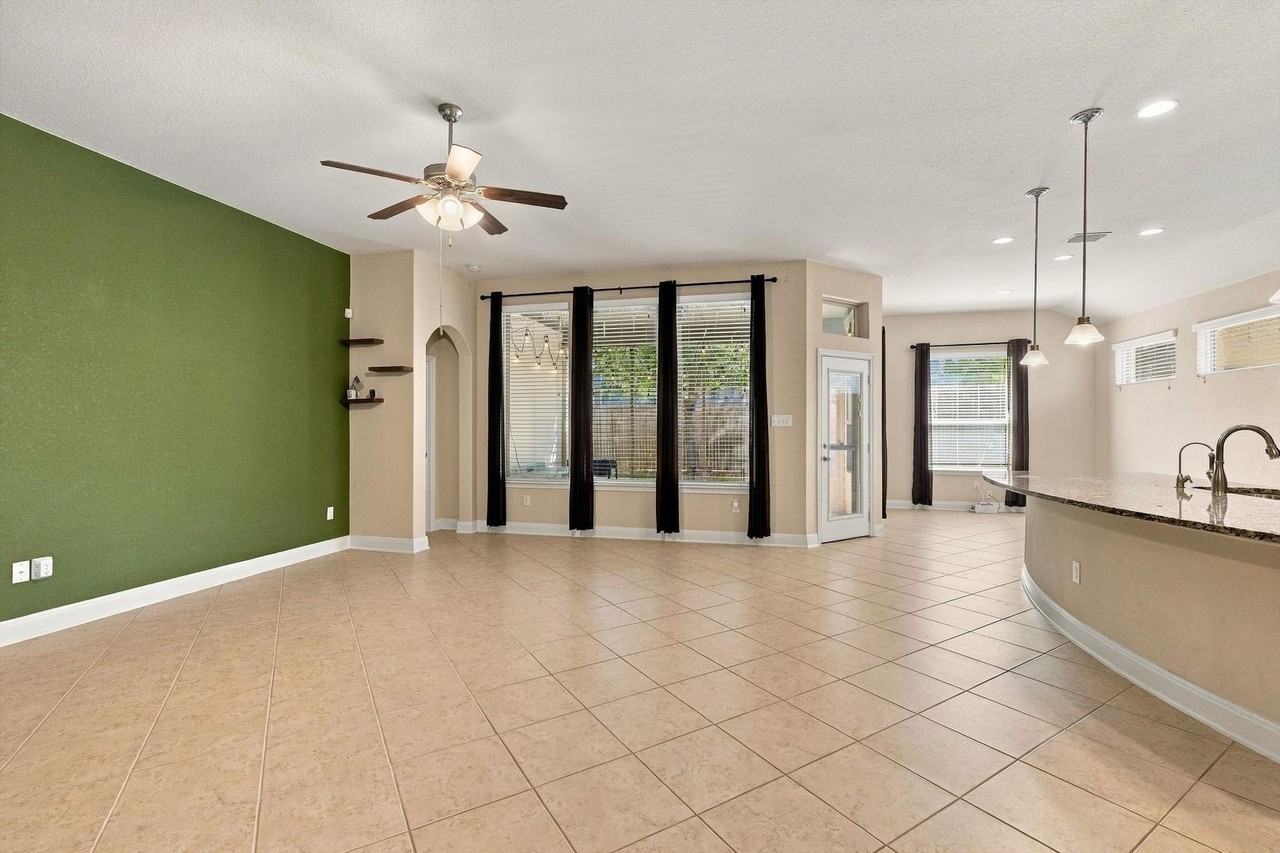 2904 Mistywood Ln - Photo 5 of 28