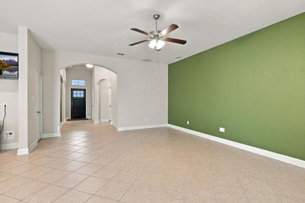 2904 Mistywood Ln - Photo 7 of 28