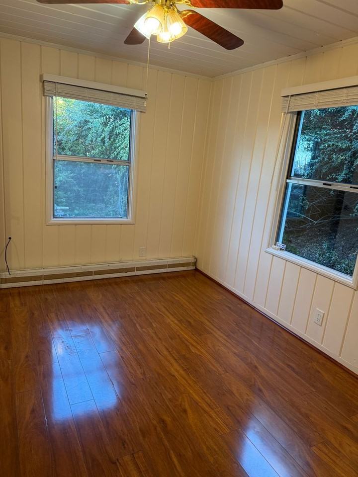 17250 Robey Dr - Photo 5 of 37
