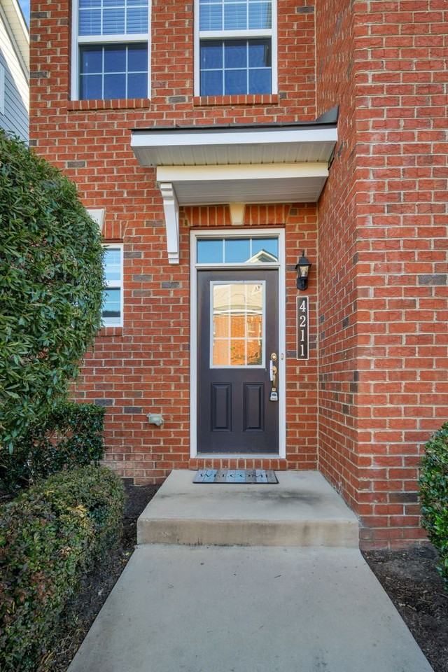 4211 Greenview - Photo 4 of 40