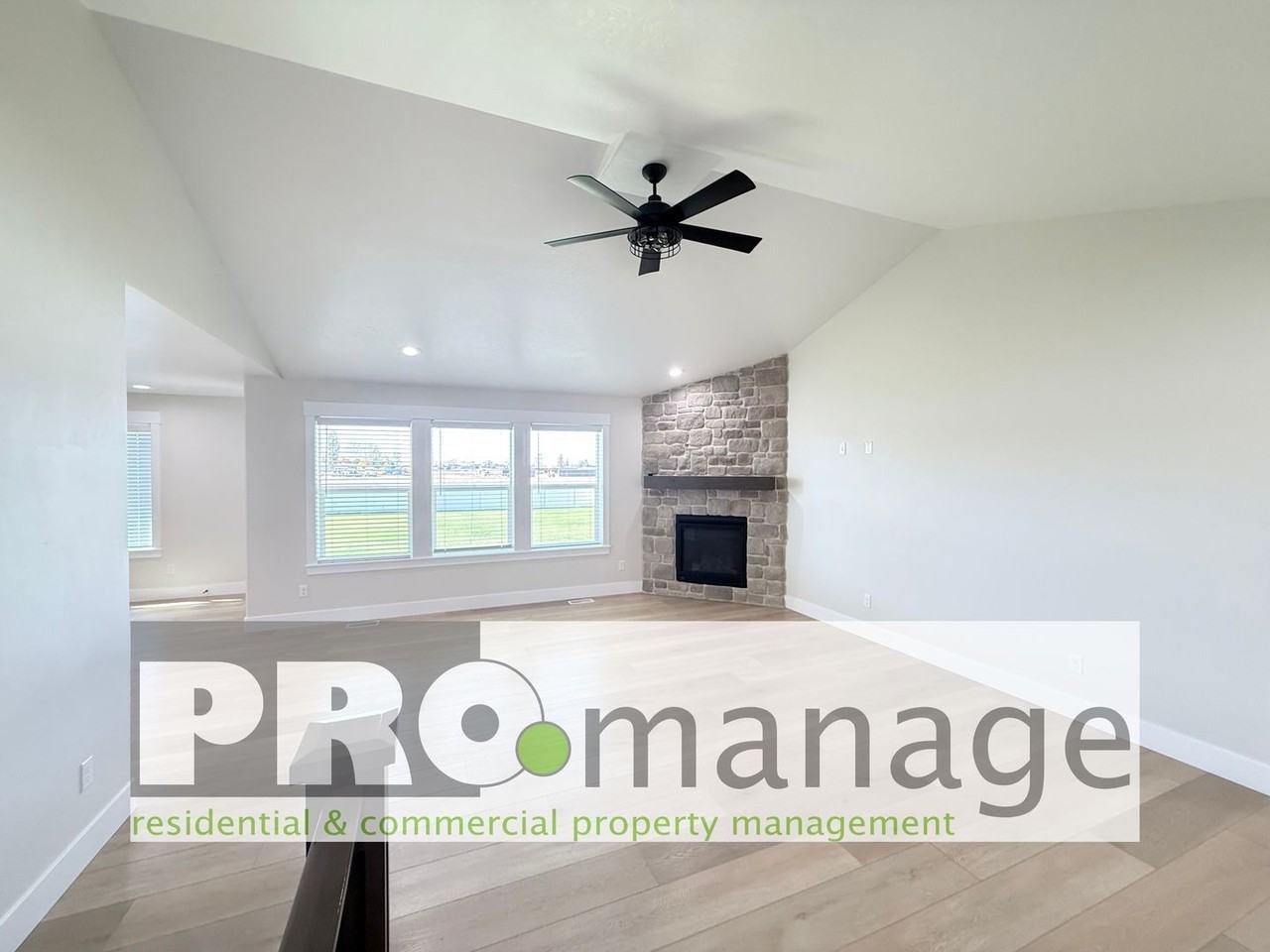 47 N White Pine Ln - Photo 2 of 27