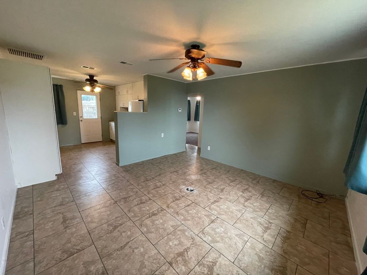 57 River Dr - Photo 2 of 21